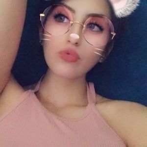 Meet your Posher, Maryjanee